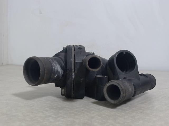 Boitier eau RENAULT CLIO 2 PHASE 1 Diesel - 1