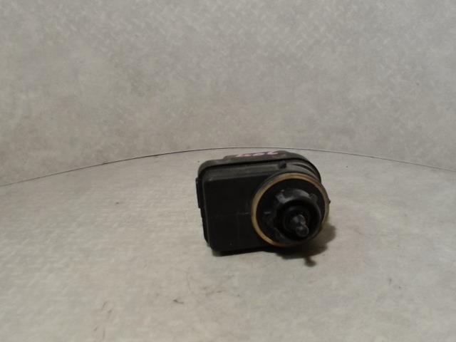Commande de reglage hauteur de phare PEUGEOT 406 PHASE 2 Diesel - 1