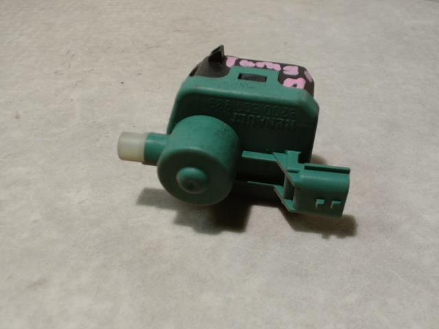 Commande de reglage hauteur de phare RENAULT TWINGO 1 PHASE 3 Essence - 1
