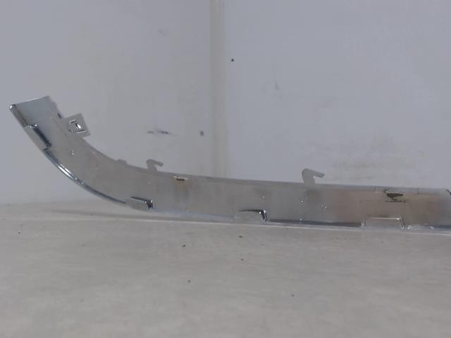 Moulure de pare choc avant BMW 730  - 1