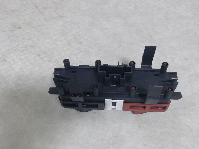 Bouton de warning RENAULT GRAND SCENIC 2 PHASE 1 Essence - 1