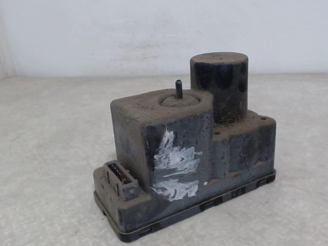 Boitier de centralisation AUDI 100 1  - 1