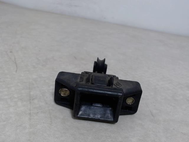 Serrure de coffre RENAULT CLIO 2 PHASE 1 Essence - 1