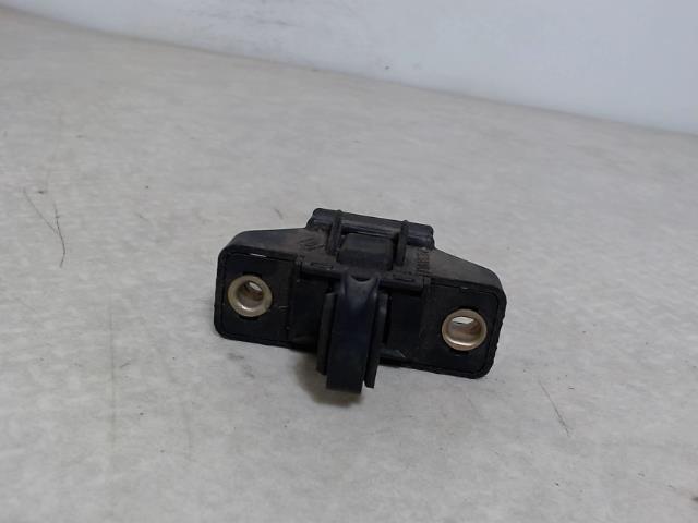 Serrure de coffre RENAULT CLIO 2 PHASE 2 Diesel - 1