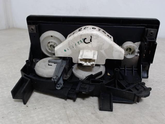 Commande chauffage VOLKSWAGEN 1.0 I 45 8V Essence - 1