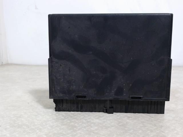 Boitier de centralisation FORD FOCUS 1 Essence - 1