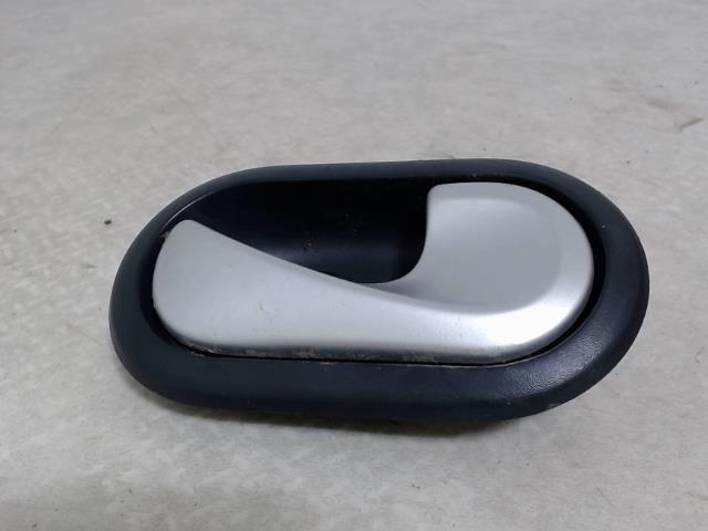 Poignee interieur avant droit DACIA LOGAN 1 PHASE 1 Essence - 1