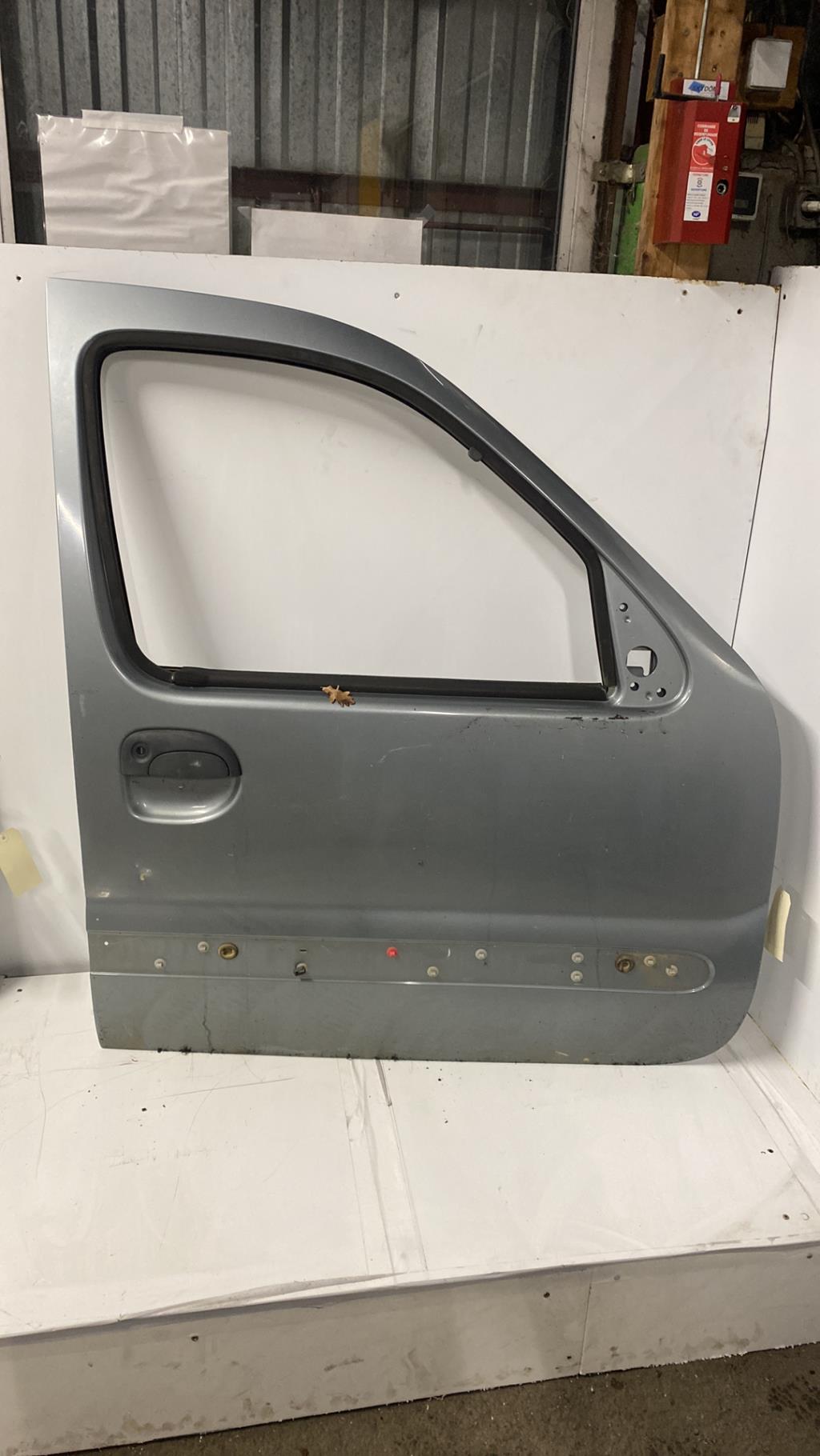 Porte avant gauche RENAULT KANGOO 1 PHASE 1 Diesel - 1