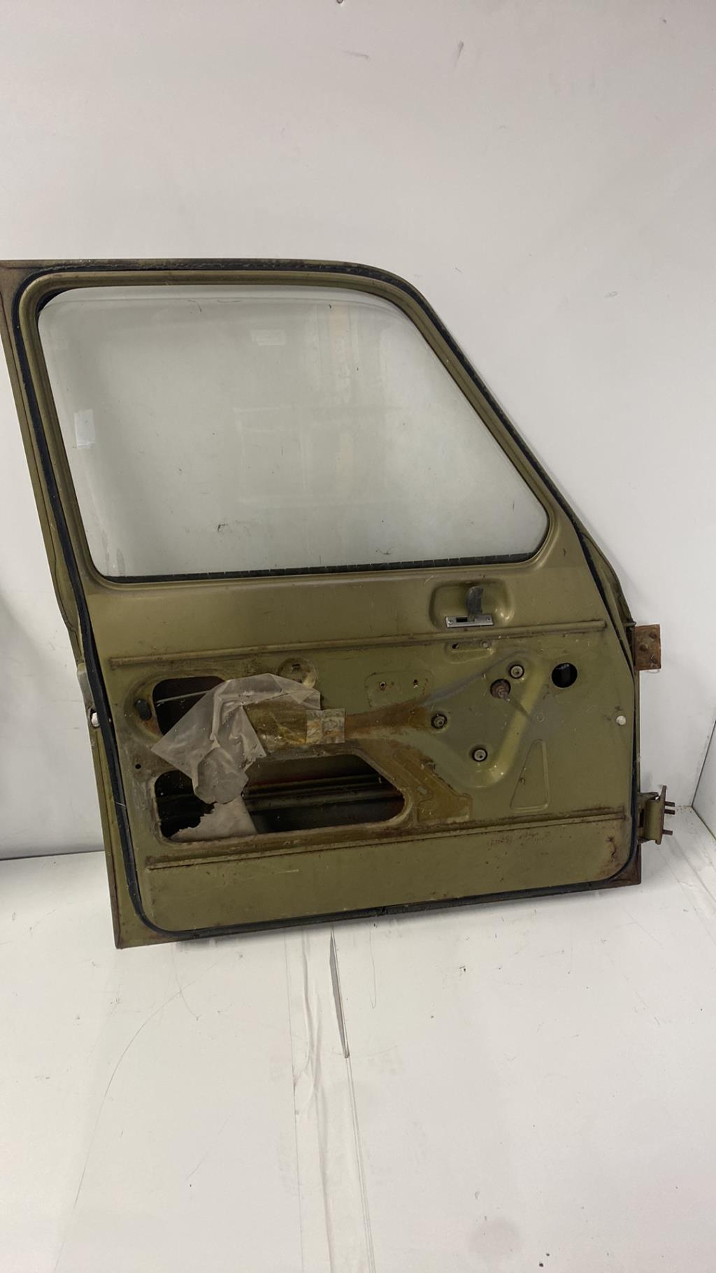 Porte avant gauche RENAULT R6 Essence - 1