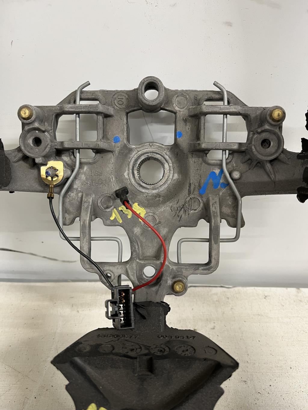 Volant PEUGEOT 207 PHASE 2 BREAK Diesel - 1