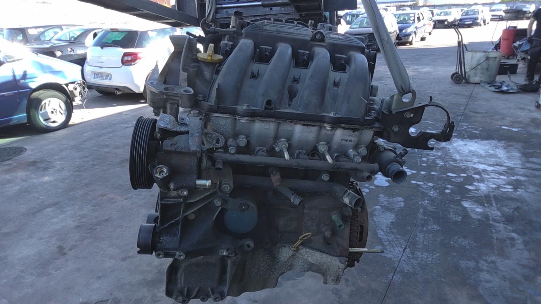 Moteur RENAULT CLIO 2 PHASE 1 Essence - 1