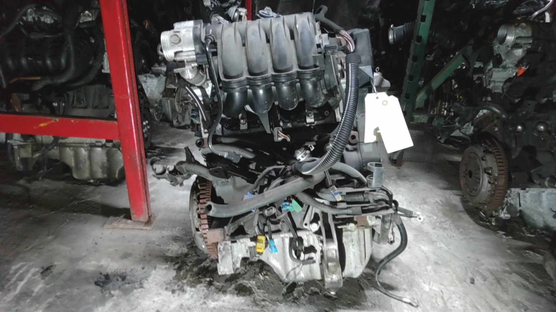 Moteur PEUGEOT 307 PHASE 1 Essence - 1