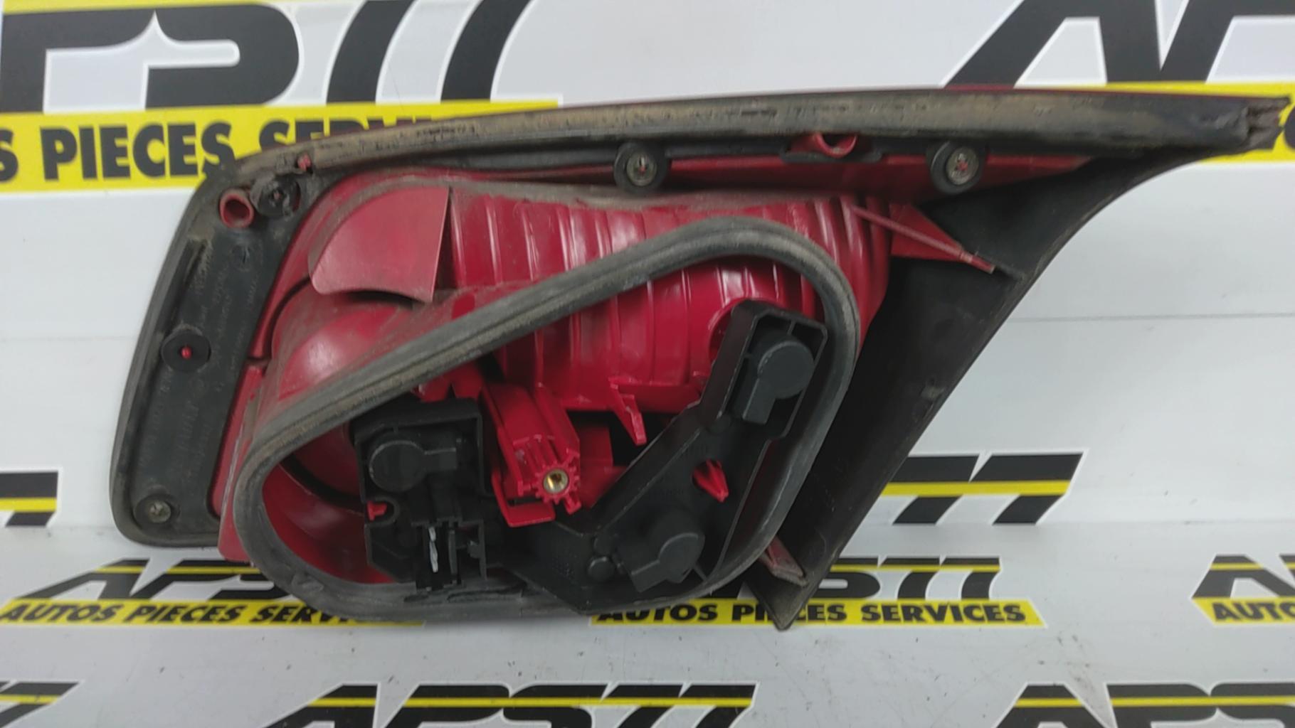 Feu arriere secondaire gauche (feux) RENAULT VEL SATIS PHASE 1 Diesel - 1