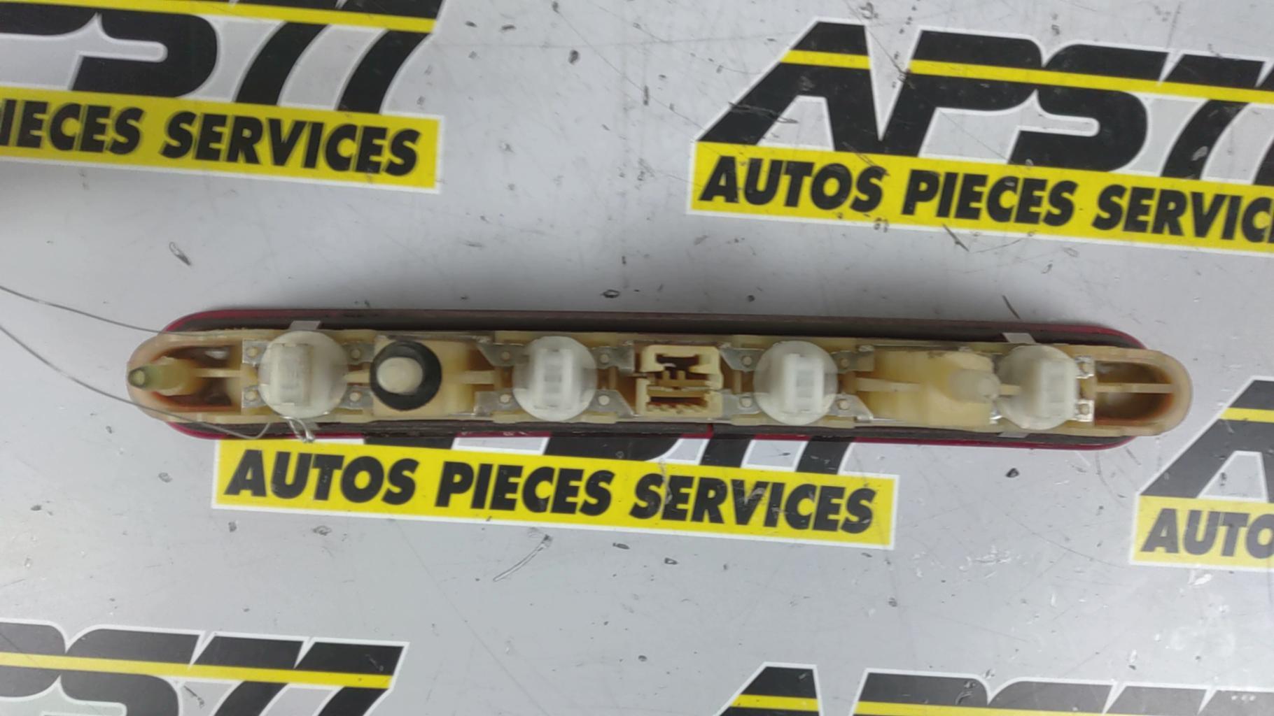 Feu arriere stop central CITROEN C3 1 PHASE 1 Essence - 1