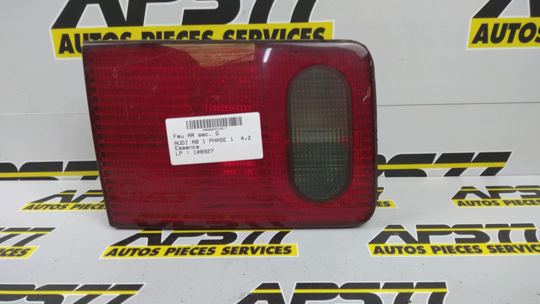 Feu arriere secondaire gauche (feux) AUDI A8 1 PHASE 1 Essence - 1