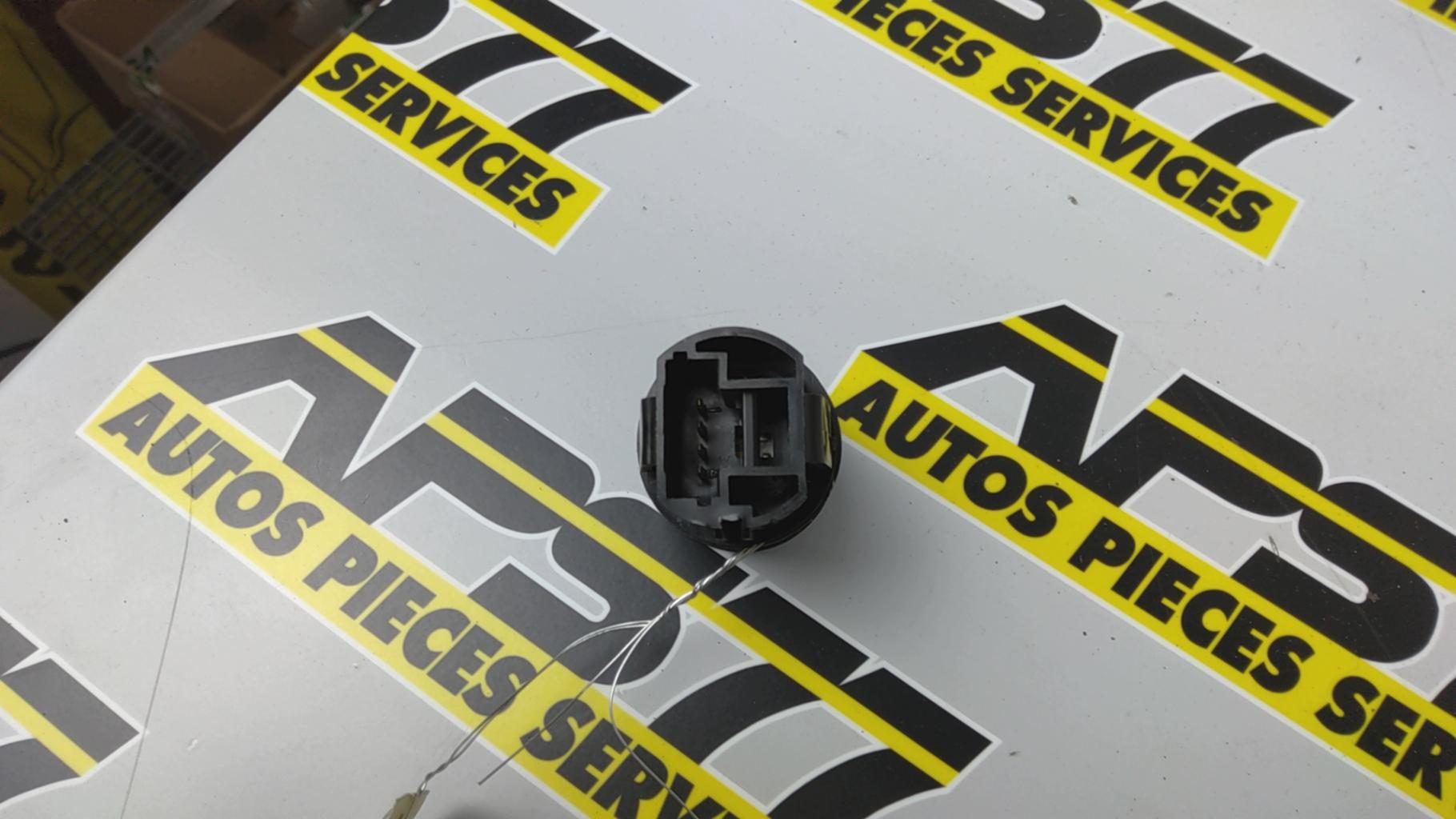 Bouton de demarrage RENAULT MEGANE 3 PHASE 1 COUPE Essence - 1