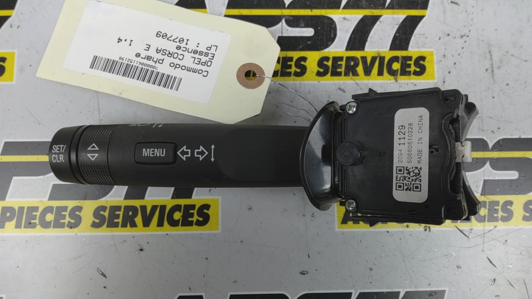 Commodo phare OPEL CORSA E Essence - 1