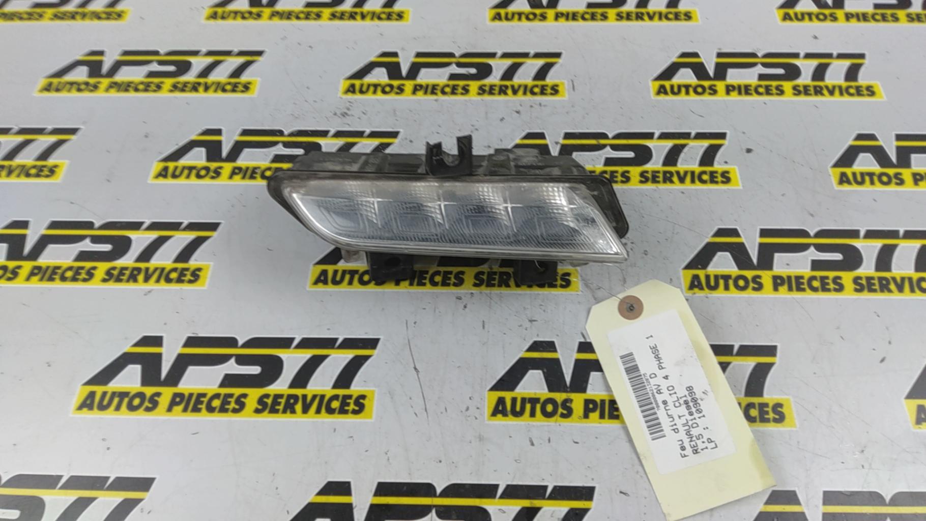 Feu diurne avant droit RENAULT CLIO 4 PHASE 1 Diesel - 1