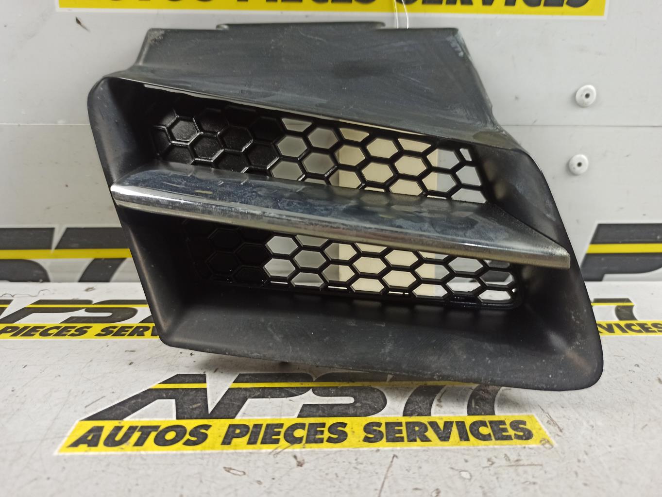 Calandre droite ALFA ROMEO 156 PHASE 3 BREAK Diesel - 1
