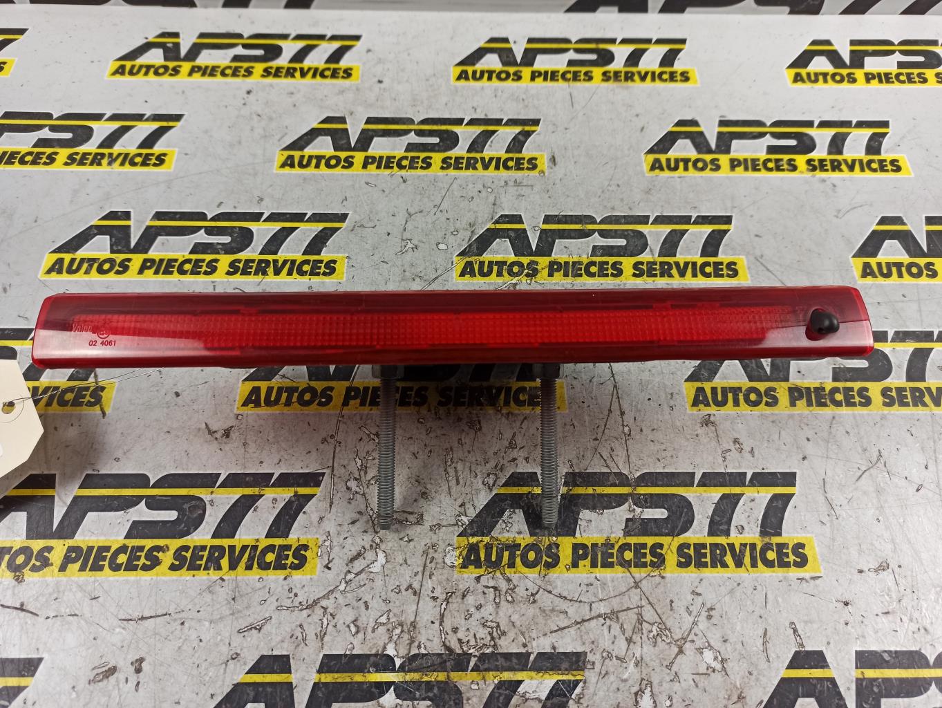 Feu arriere stop central RENAULT MEGANE 2 PHASE 1 Essence - 1
