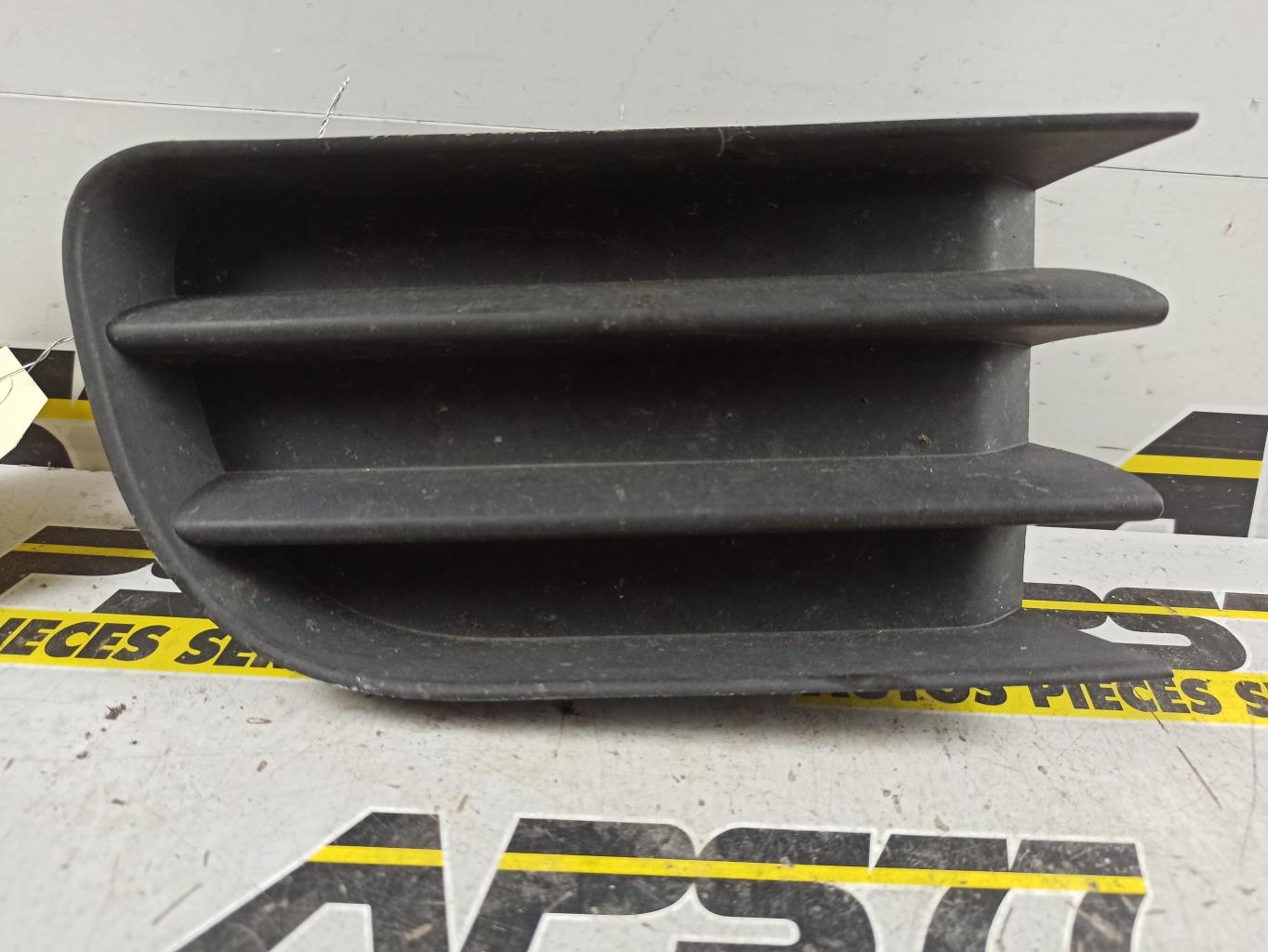 Grille de pare choc RENAULT MEGANE 2 PHASE 1 Essence - 1