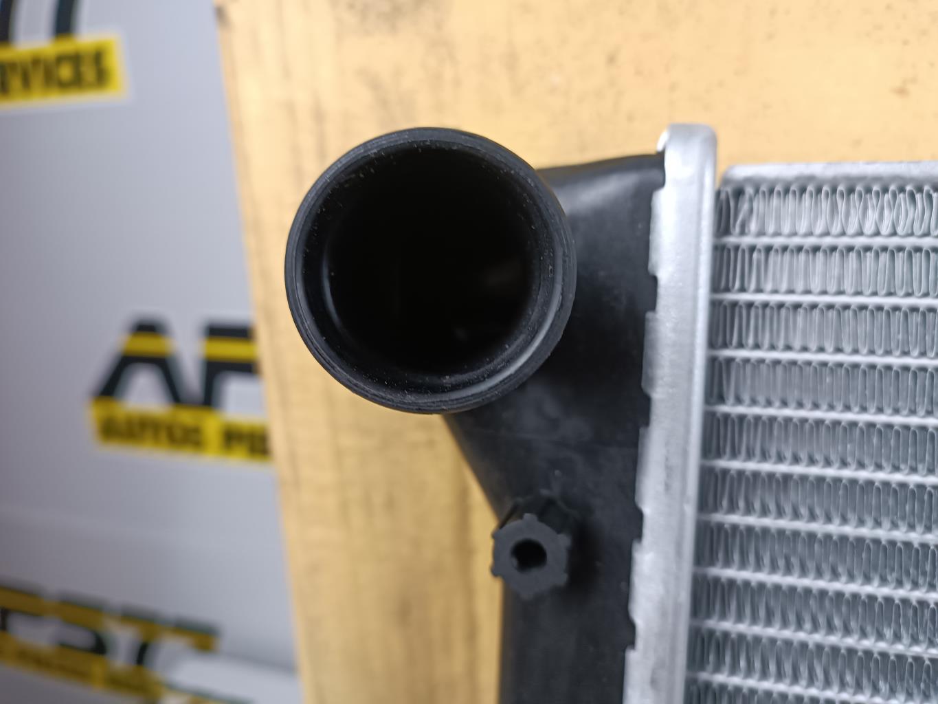Radiateur eau FIAT PUNTO 2 PHASE 1 Essence - 1