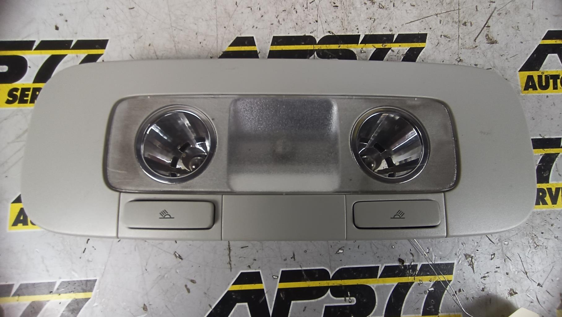 Eclairage de plafonnier SKODA SUPERB 2 PHASE 1  - 1