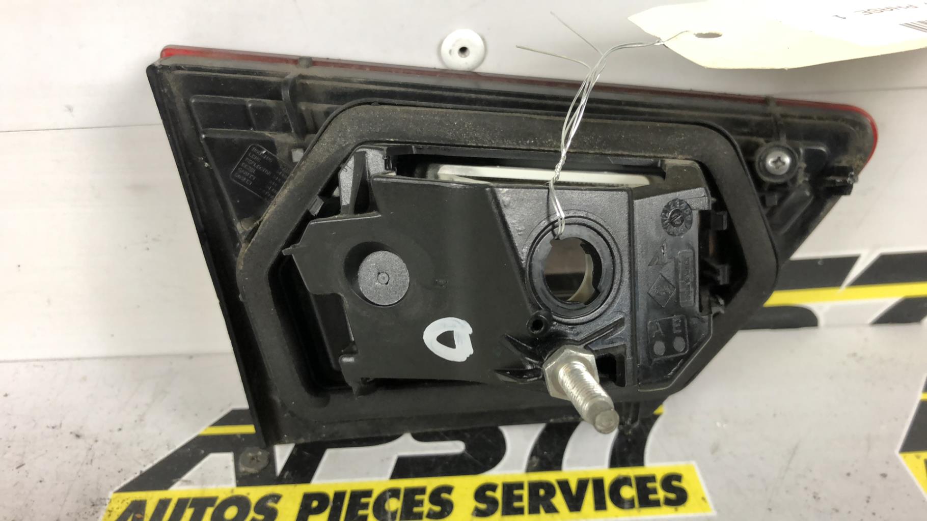 Feu arriere secondaire droit (feux) RENAULT CLIO 4 PHASE 1 Diesel - 1