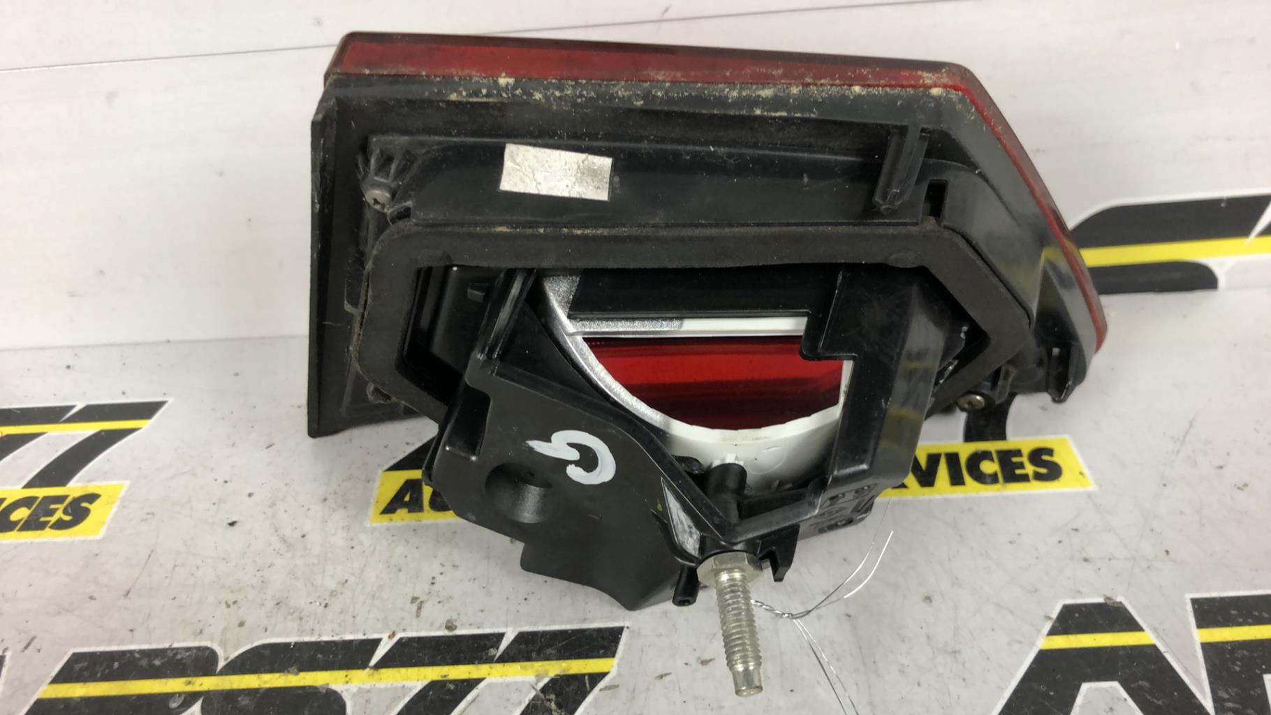 Feu arriere secondaire gauche (feux) RENAULT CLIO 4 PHASE 1 Diesel - 1