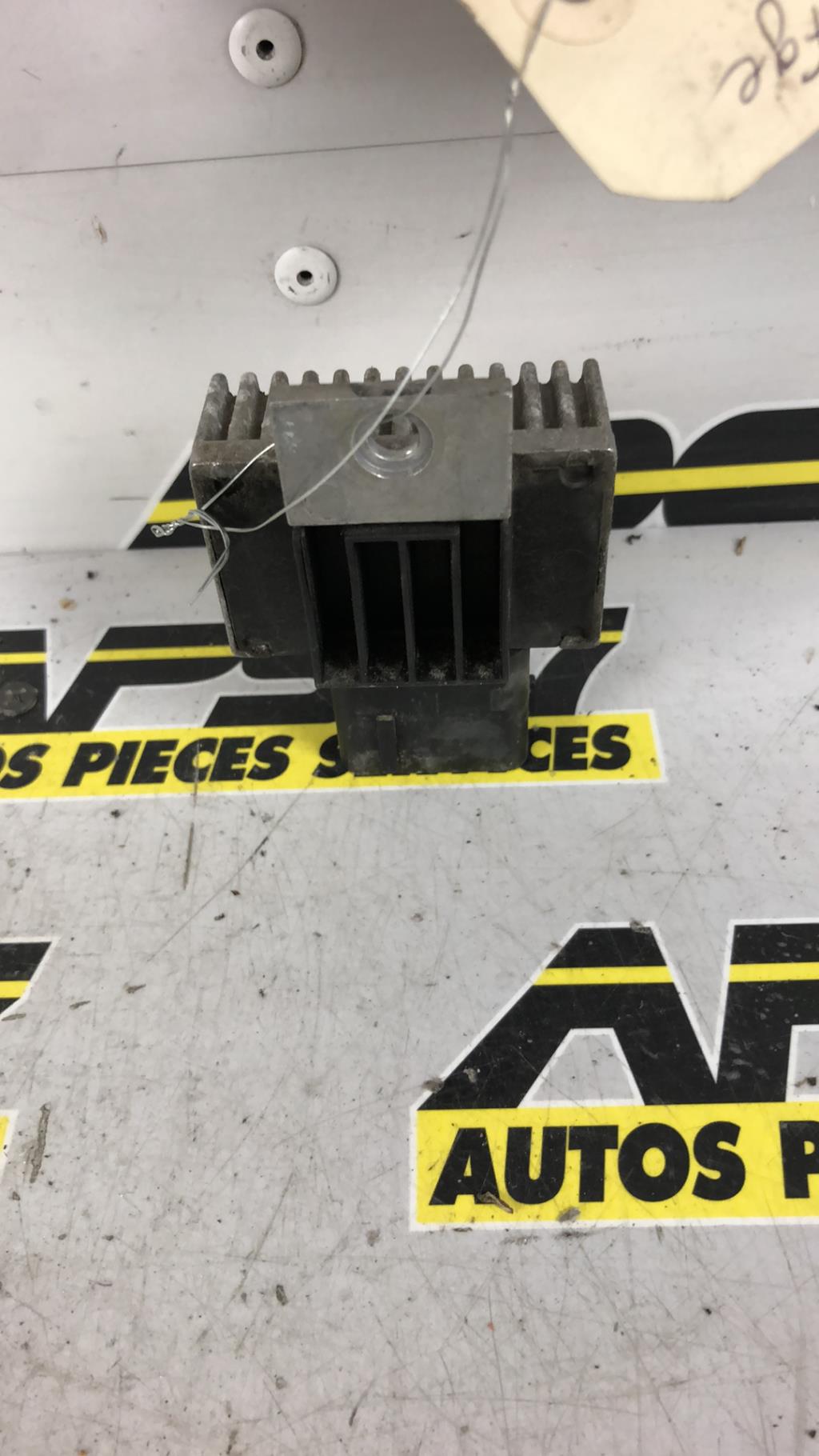 Relais de prechauffage RENAULT CLIO 4 PHASE 1 Diesel - 1