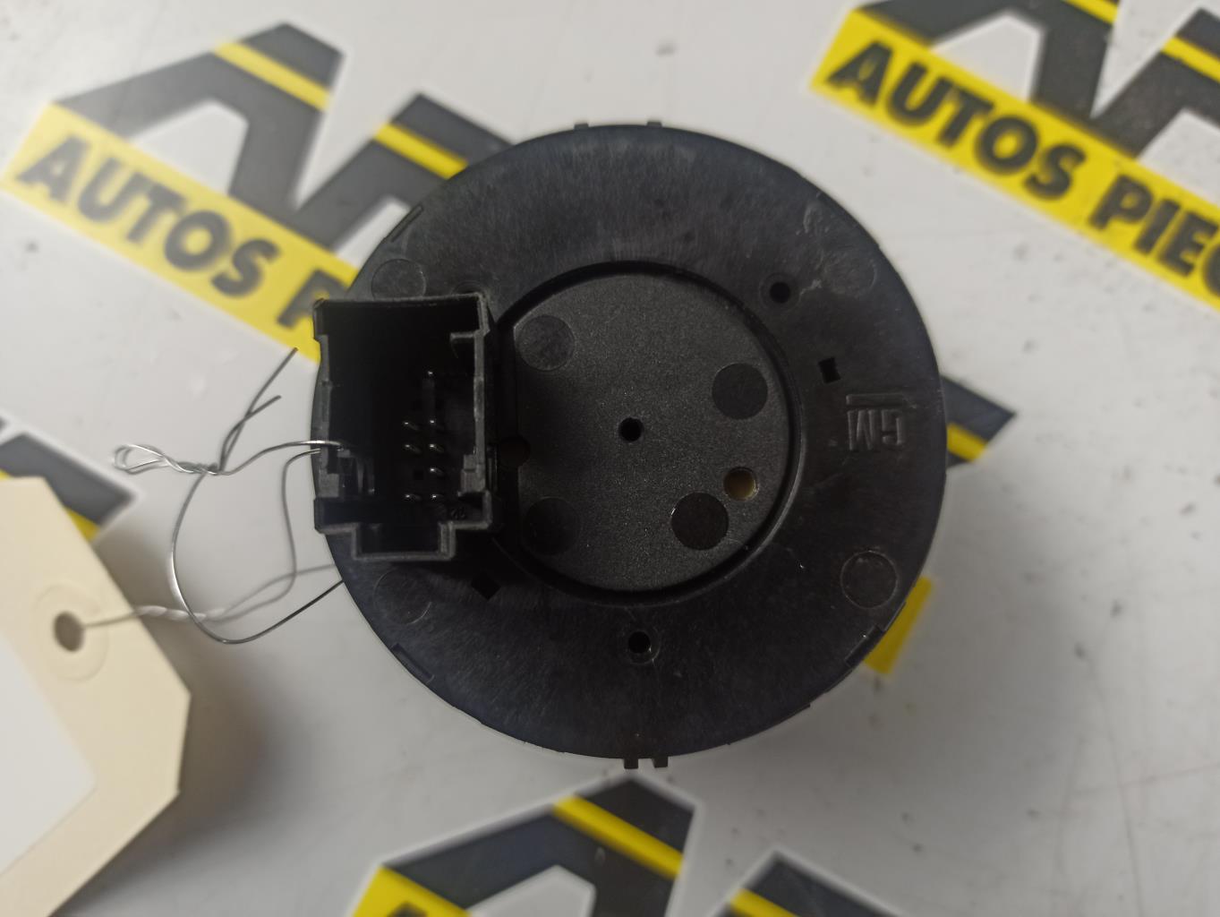 Commande de phare OPEL CORSA D PHASE 1 Diesel - 1