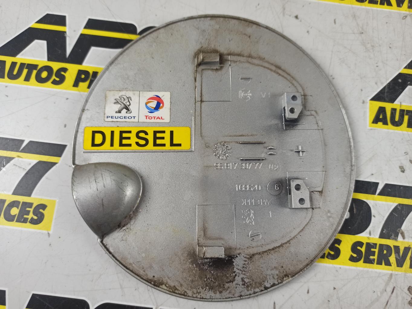Trappe d'essence PEUGEOT 207+ Diesel - 1