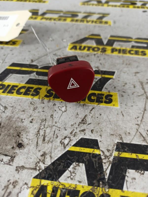 Bouton de warning CITROEN C2 PHASE 1 Essence - 1