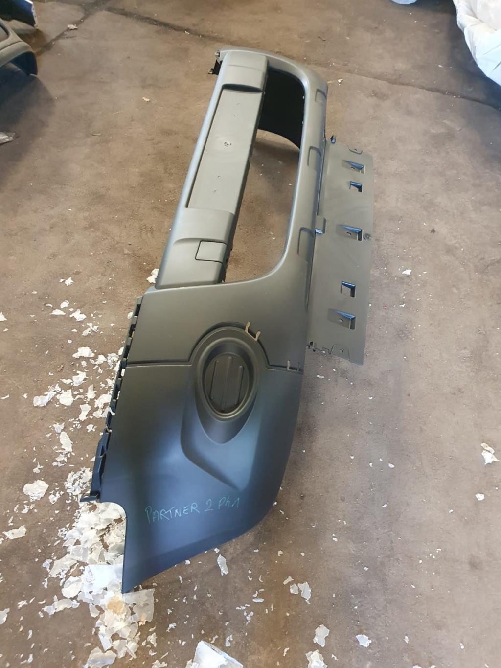 Pare choc avant PEUGEOT PARTNER 2 PHASE 1  - 1
