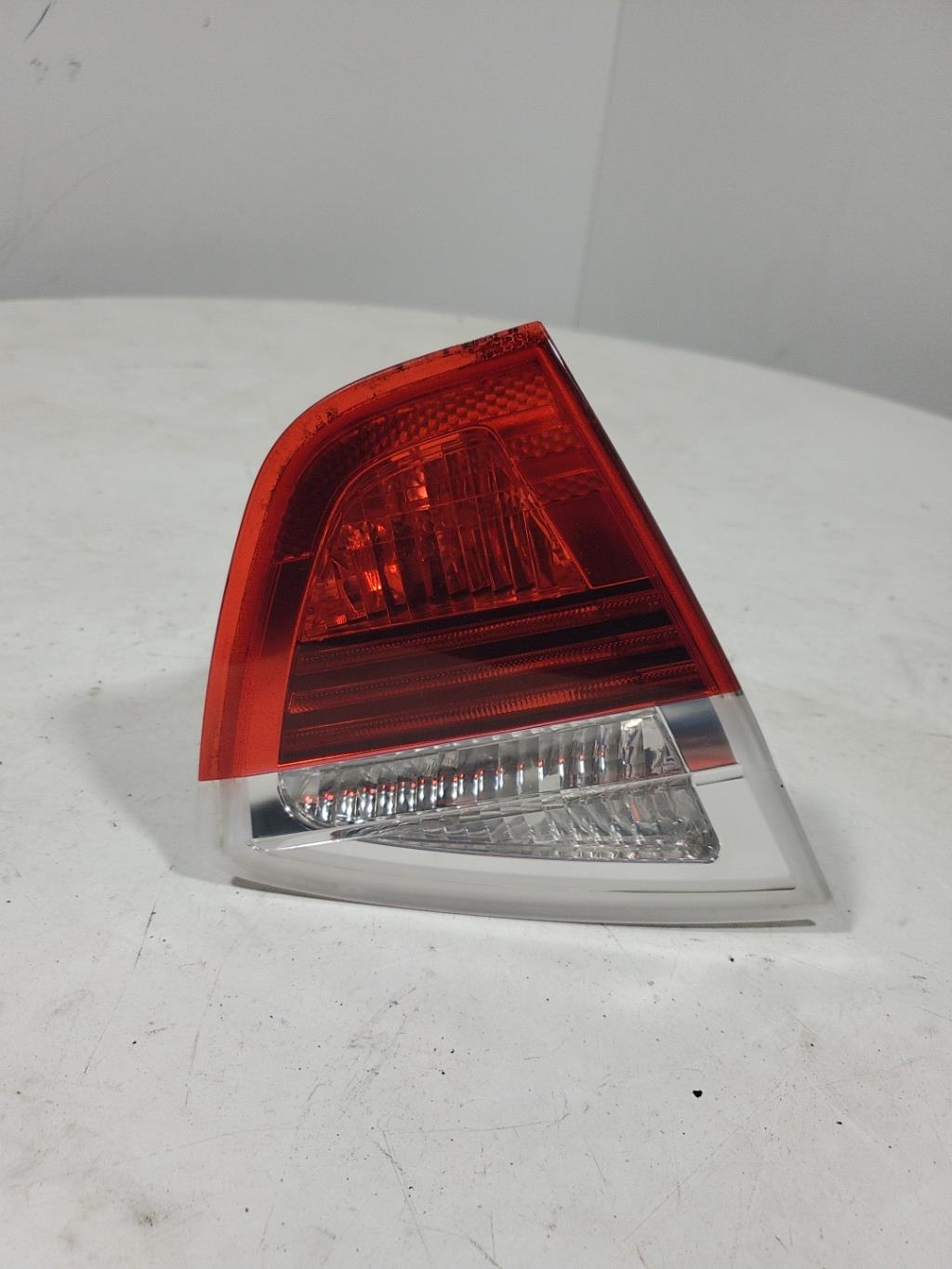Feu arriere secondaire gauche (feux) BMW SERIE 3 E90 PHASE 1 Essence - 1