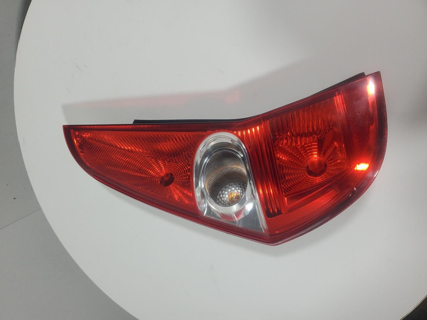 Feu arriere principal gauche (feux) SUZUKI SPLASH Diesel - 1