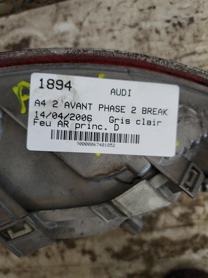 Feu arriere principal droit (feux) AUDI A4 2 AVANT PHASE 2 BREAK Diesel - 1