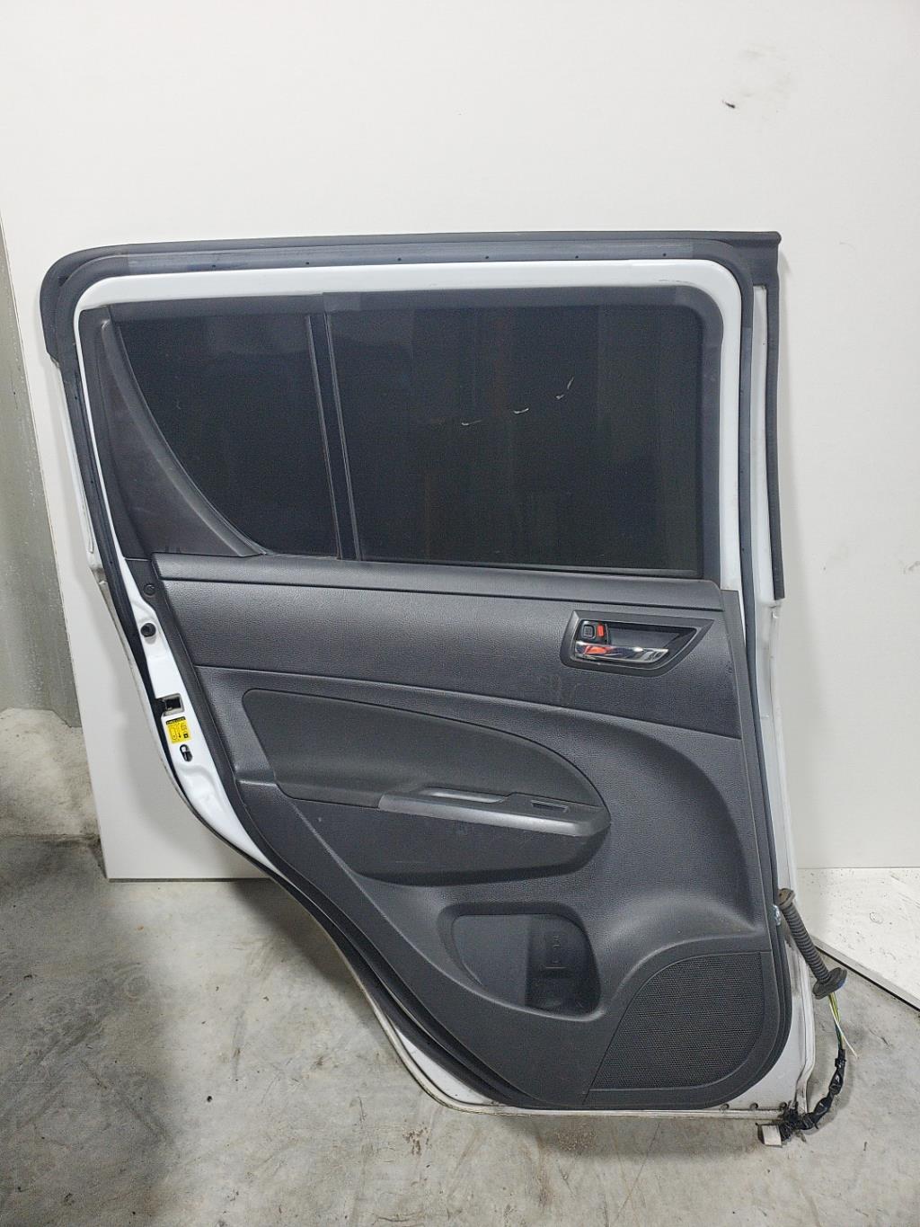 Porte arriere gauche SUZUKI SWIFT 4 Diesel - 1