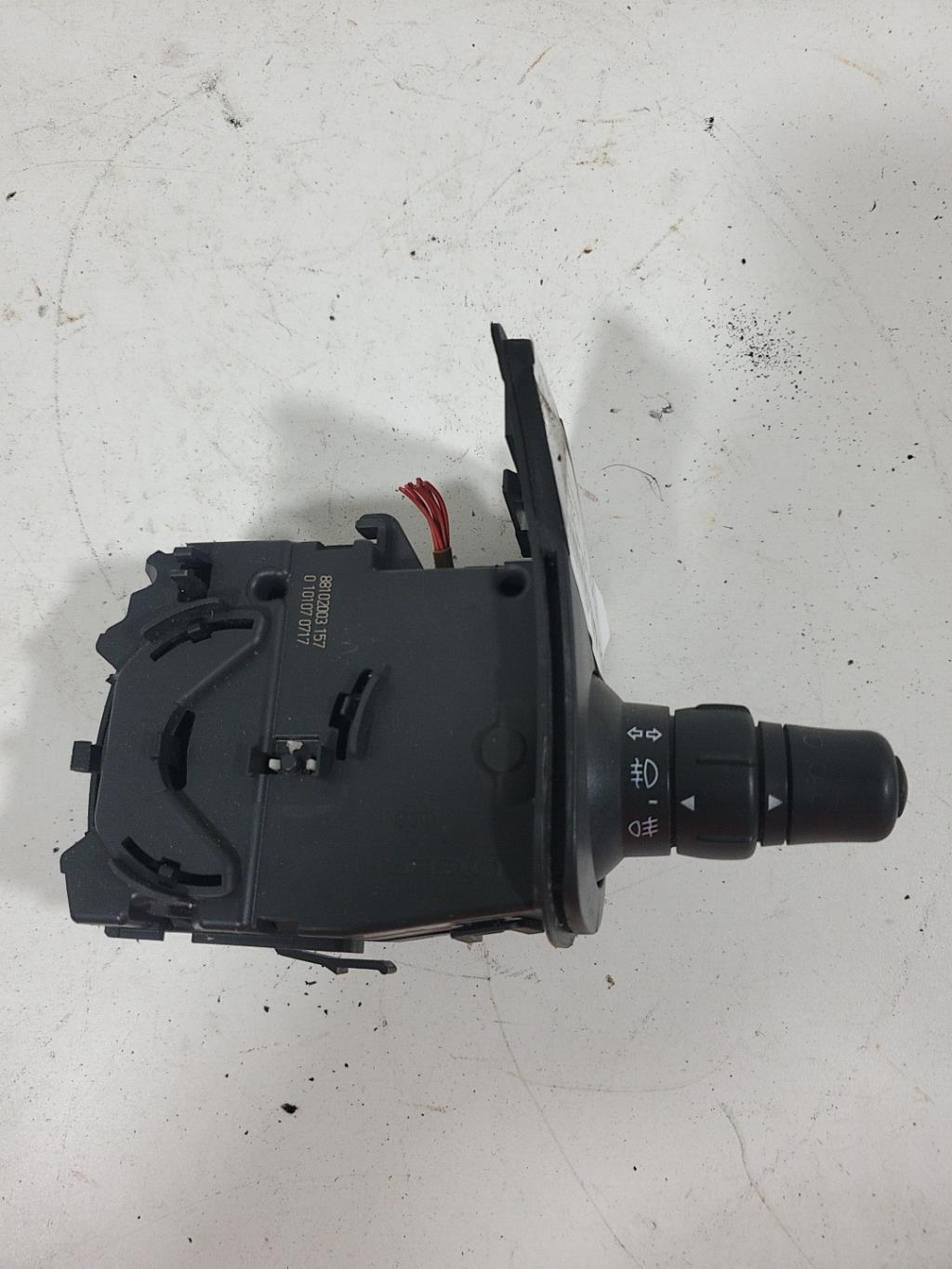 Commodo phare RENAULT CLIO 3 PHASE 1 Diesel - 1