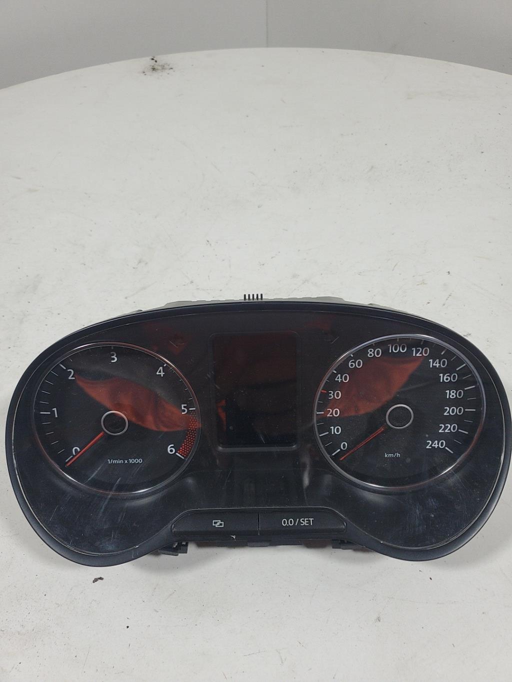 Compteur VOLKSWAGEN POLO 5 PHASE 1 Diesel - 1