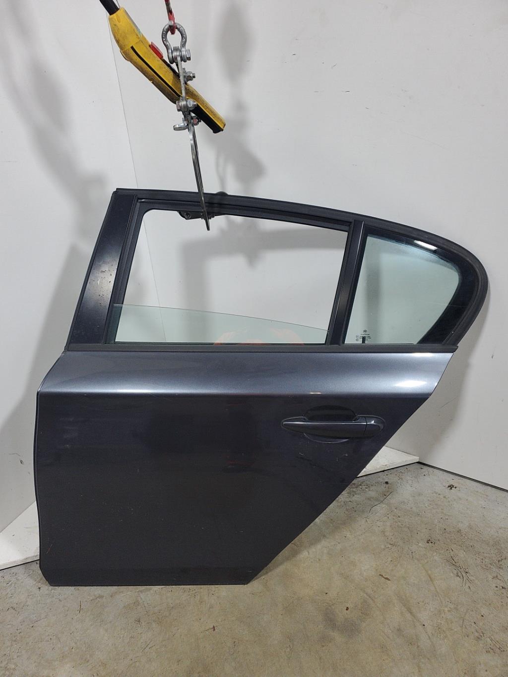 Porte arriere gauche BMW SERIE 1 E87 PHASE 1 Essence - 1