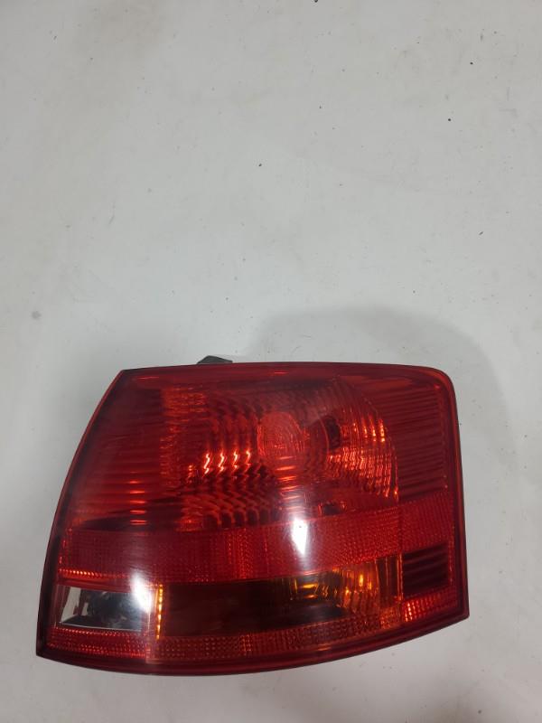 Feu arriere principal droit (feux) AUDI A4 2 AVANT PHASE 2 BREAK Diesel - 1