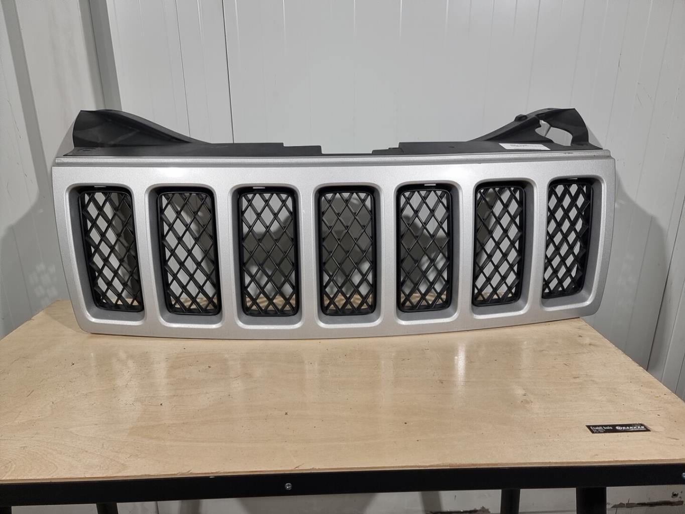 Grille de calandre JEEP GRAND CHEROKEE 2 PHASE 1 Diesel - 1