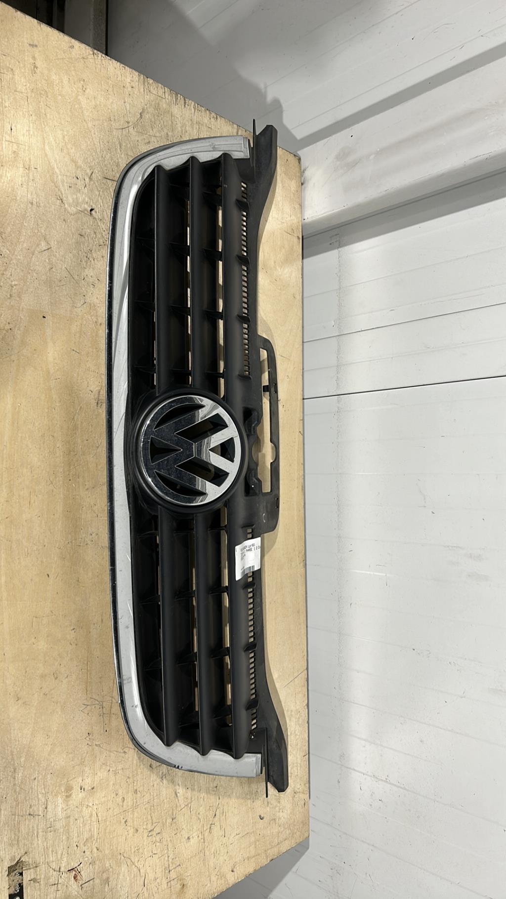 Calandre VOLKSWAGEN TOURAN 1 PHASE 1 Diesel - 1
