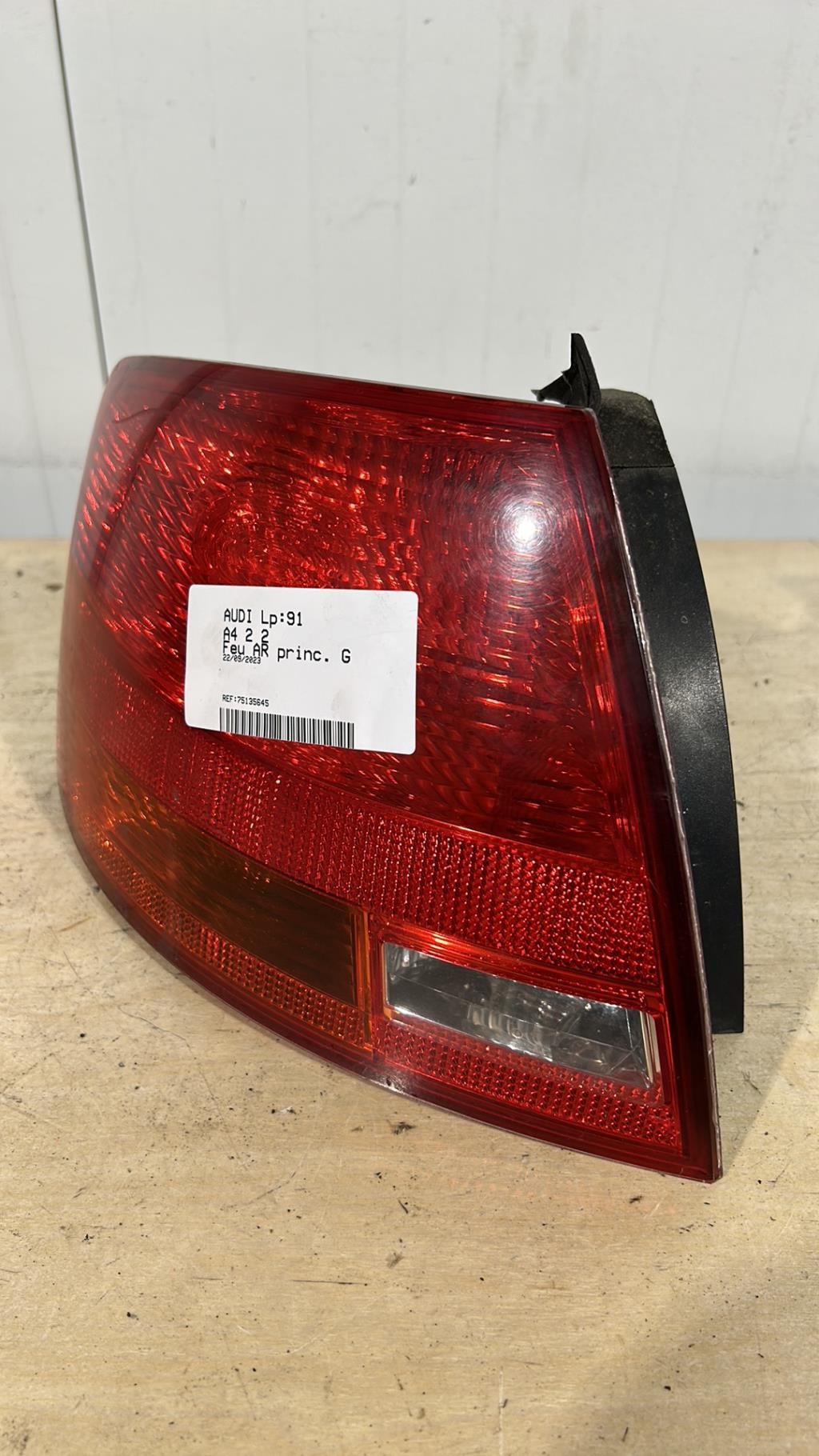 Feu arriere principal gauche (feux) AUDI A4 2  - 1