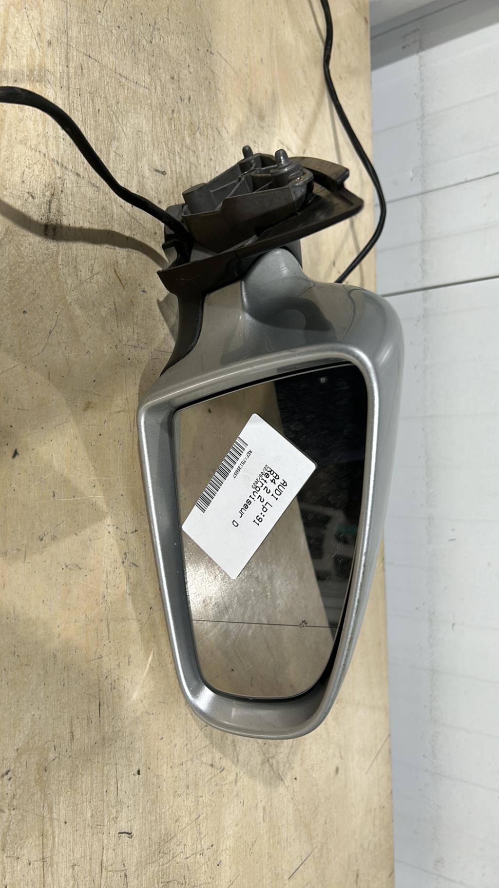 Retroviseur droit AUDI A4 2  - 1