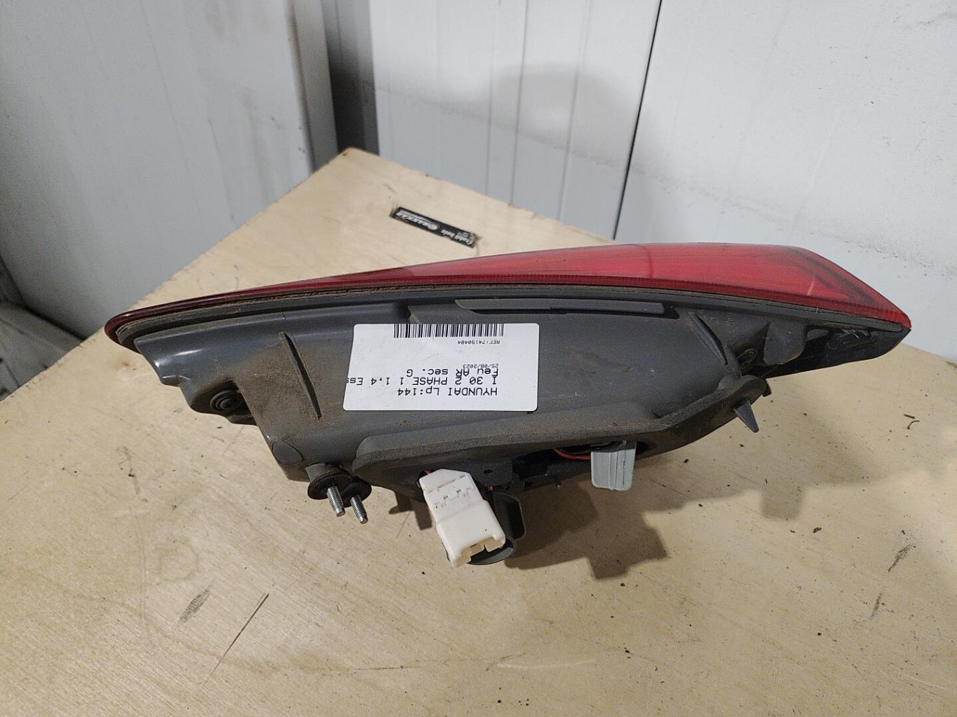 Feu arriere secondaire gauche (feux) HYUNDAI I 30 2 PHASE 1 Essence - 1