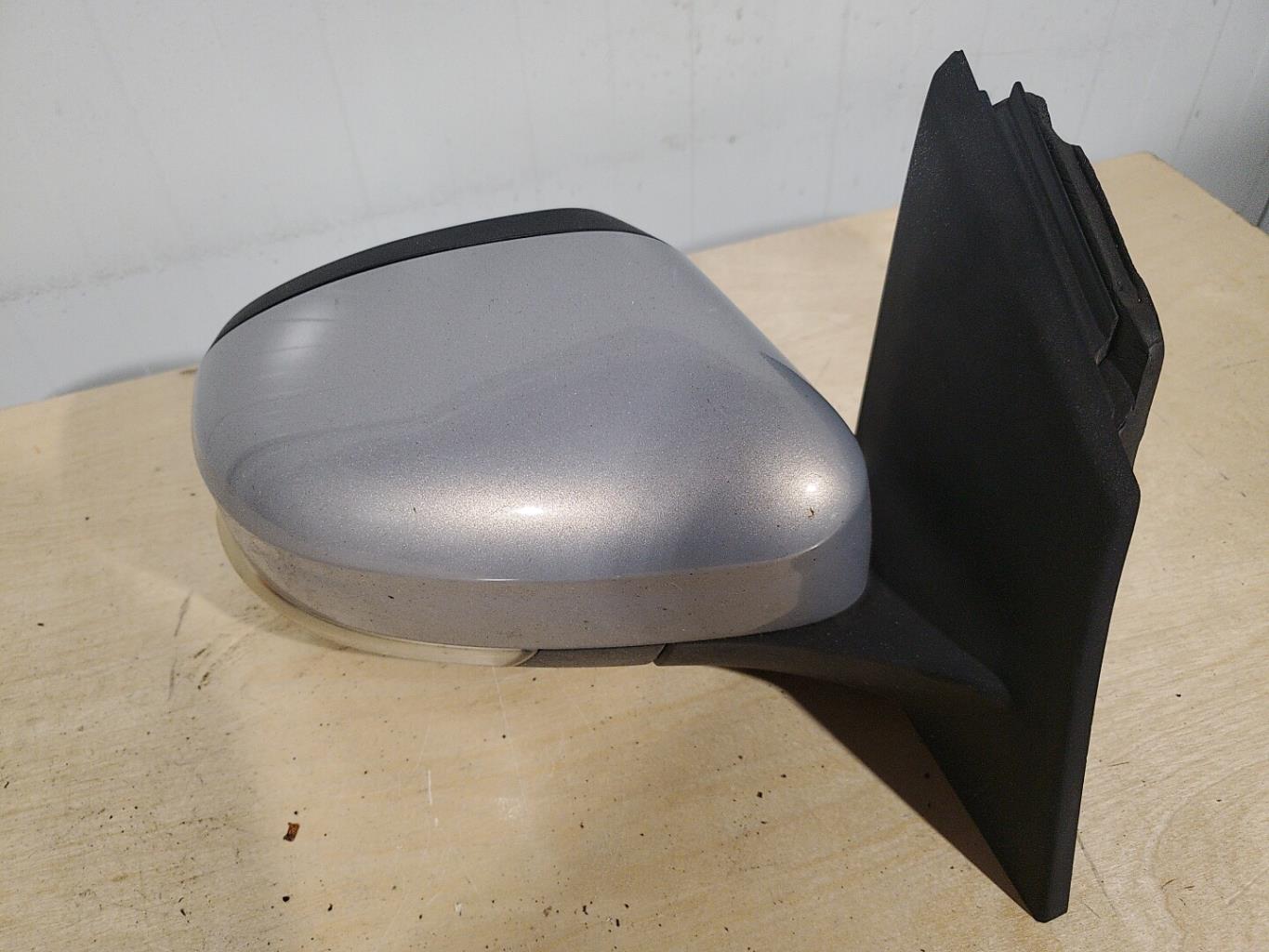 Retroviseur droit FORD FOCUS 3 PHASE 1 Essence - 1