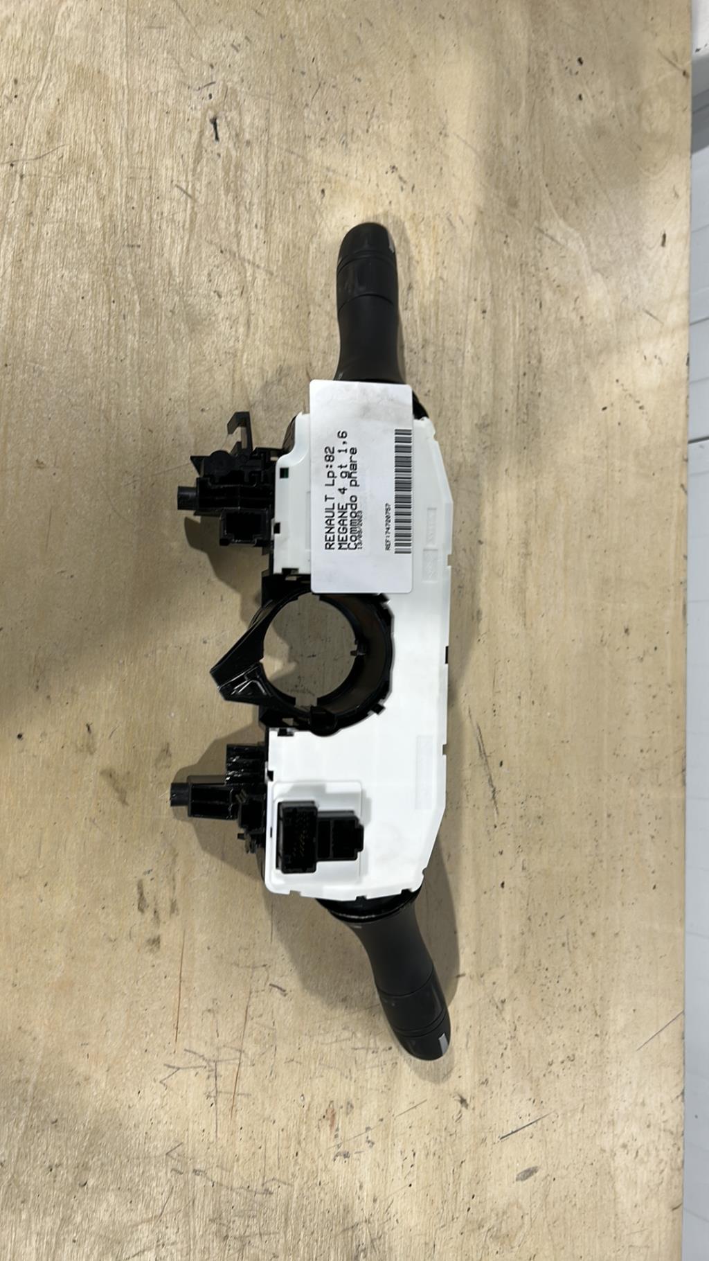 Commodo phare RENAULT MEGANE 4 PHASE 1 Diesel - 1