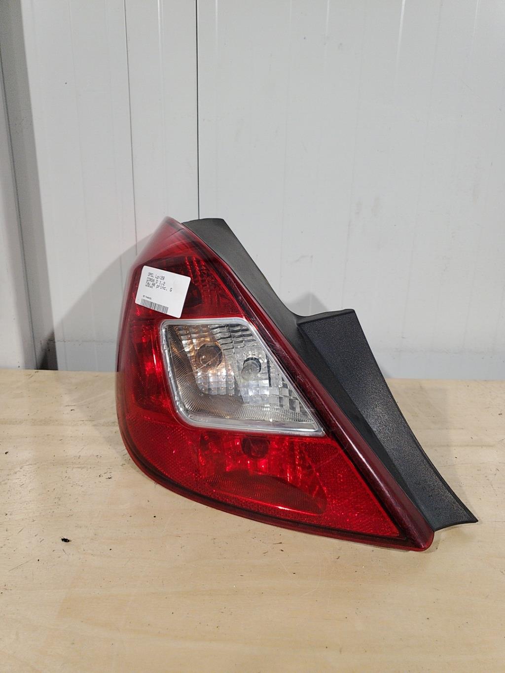 Feu arriere principal gauche (feux) OPEL CORSA D PHASE 1 Diesel - 1